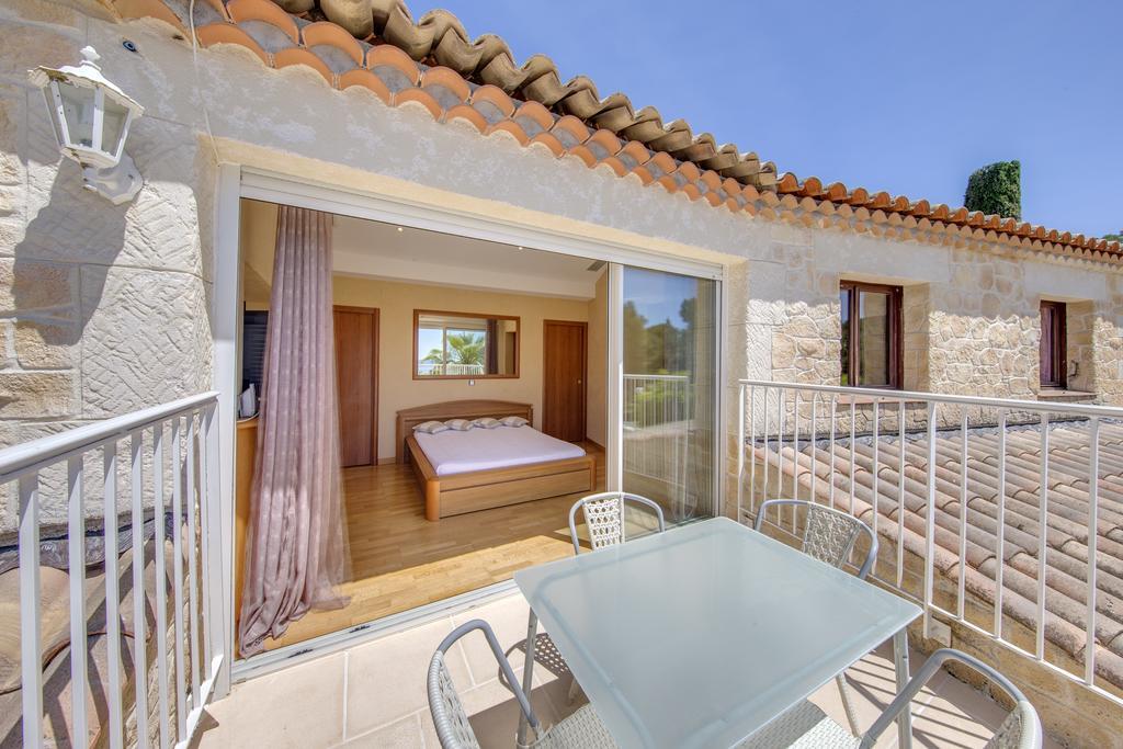 Domaine Du Mont Leuze Vila Villefranche-sur-Mer Exterior foto